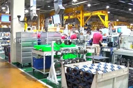 [Video] Hỗ trợ 2.500 vé tàu, máy bay cho người lao động dịp Tết Bính Ngọ 2026 