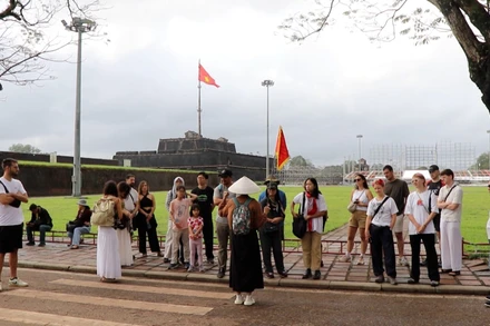 [Video] Huế và Quảng Ninh ghi dấu tăng trưởng du lịch mạnh mẽ