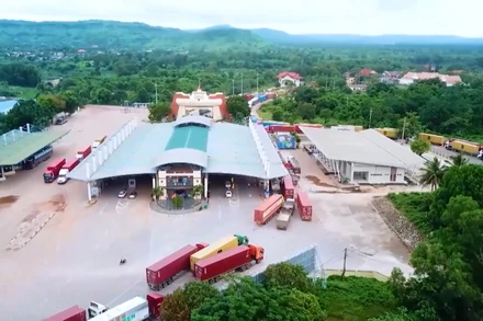 [Video] Lần đầu xuất nhập khẩu Việt Nam vượt mốc 900 tỷ USD