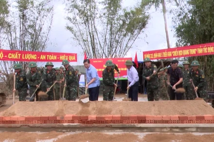 [Video] Đắk Lắk khởi công xây nhà cho người dân vùng lũ