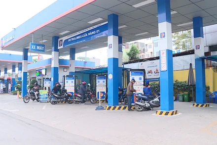 [Video] Xăng dầu sẽ được điều chỉnh giá trong ngày khi biến động từ 7% trở lên