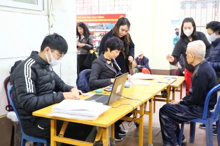 [Video] Tập trung chi trả lương hưu, trợ cấp; giải quyết chế độ BHXH, BHTN trước kỳ nghỉ Tết