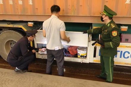 [Video] Quảng Trị: Ngăn chặn hàng lậu qua biên giới dịp giáp Tết