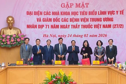 [Video] Thủ tướng gặp mặt, chúc mừng ngày Thầy thuốc Việt Nam 27/2