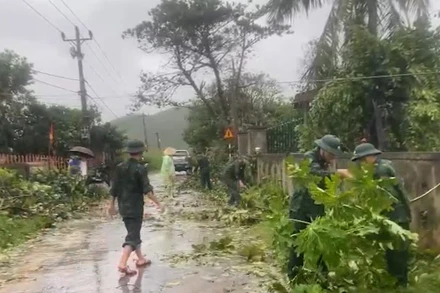 [Video] Khắc phục hậu quả bão số 10: Không để người dân không có chỗ ở