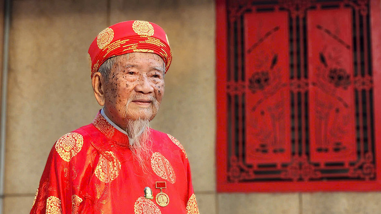 Nhà nghiên cứu Nguyễn Đình Tư năm nay đã 104 tuổi. Nhà nghiên cứu Nguyễn Đình Tư năm nay đã 104 tuổi.