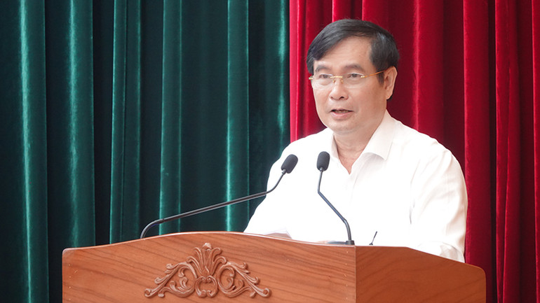 Đồng chí Phan Xuân Thủy, Phó Trưởng Ban Tuyên giáo Trung ương, Trưởng đoàn công tác phát biểu kết luận buổi khảo sát.