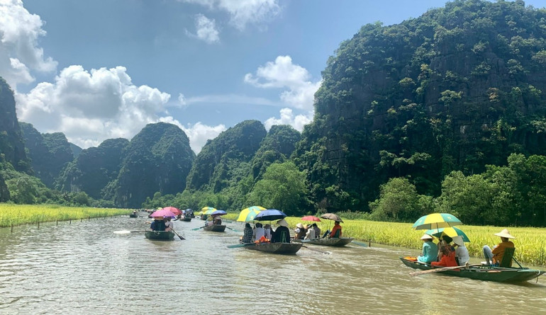 Khu du lịch Tam Cốc-Bích Động thu hút hàng triệu lượt khách mỗi năm. (Ảnh: Sở Du lịch Ninh Bình)