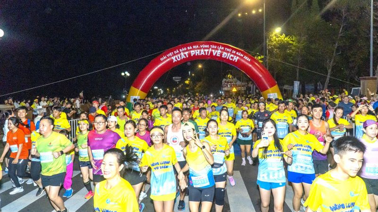 Giải năm nay thu hút các vận động viên từ khắp các tỉnh, thành phố trong cả nước tham gia. Giải năm nay thu hút các vận động viên từ khắp các tỉnh, thành phố trong cả nước tham gia.