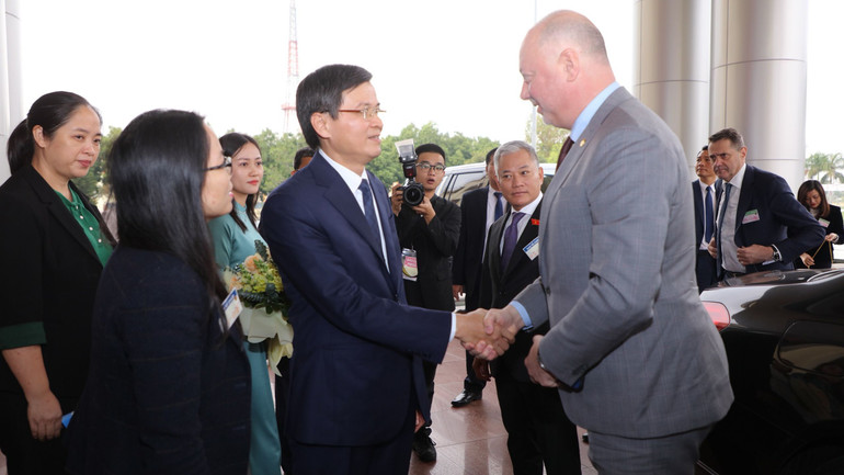 Ngài Rossen Dimitrov Jeliazkov hy vọng rằng, Ninh Bình sẽ cùng với các địa phương tương đồng của đất nước Bulgaria cùng bay cao và bay xa hơn nữa trong tiến trình phát triển vì một xã hội tốt đẹp.