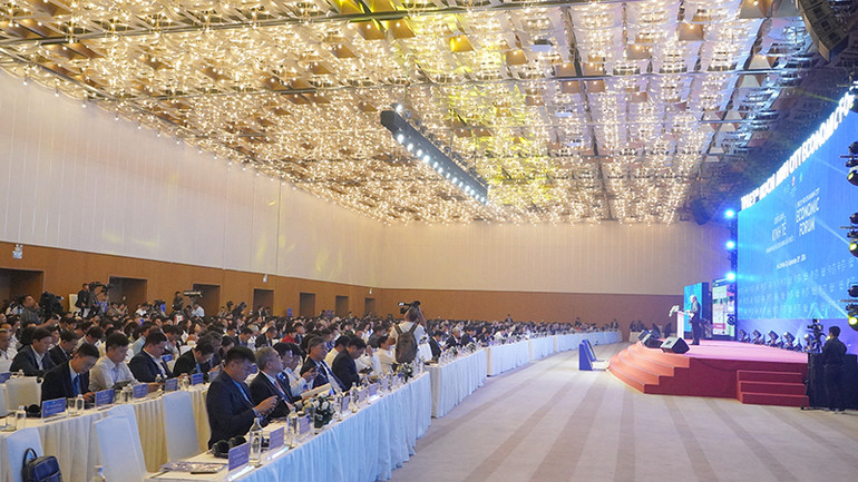 Quang cảnh Diễn đàn Kinh tế Thành phố Hồ Chí Minh lần thứ 5.