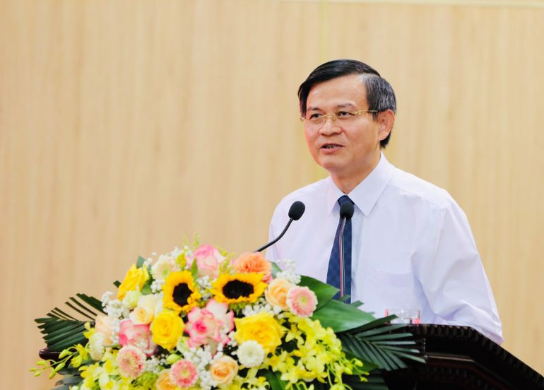 Đồng chí Đoàn Minh Huấn, Ủy viên Trung ương Đảng, Bí thư Tỉnh ủy Ninh Bình phát biểu kết luận hội nghị. (Ảnh: Đức Lam)