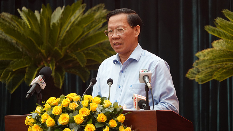 Chủ tịch Ủy ban nhân dân Thành phố Hồ Chí Minh Phan Văn Mãi phát biểu chỉ đạo hội nghị.