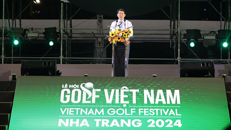 Ông Đinh Văn Thiệu, Phó Chủ tịch Ủy ban nhân dân tỉnh Khánh Hòa phát biểu tại lễ khai mạc. (Ảnh BTC) Ông Đinh Văn Thiệu, Phó Chủ tịch Ủy ban nhân dân tỉnh Khánh Hòa phát biểu tại lễ khai mạc. (Ảnh BTC)