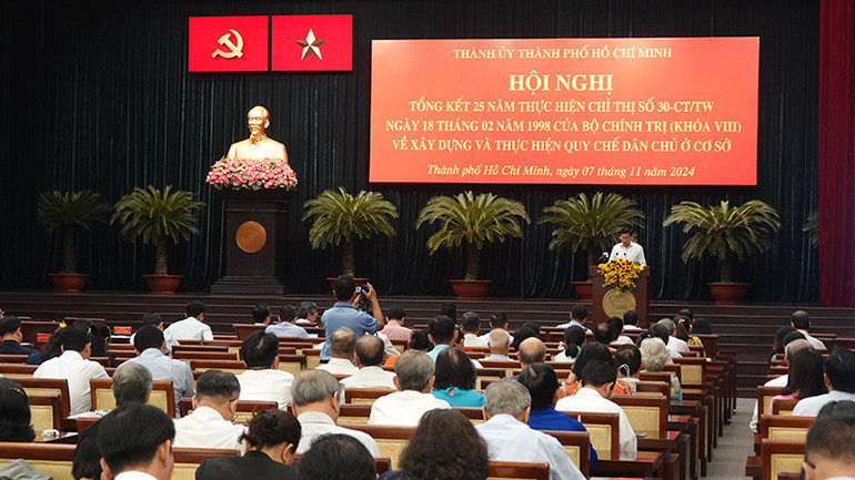 Quang cảnh hội nghị. Quang cảnh hội nghị.