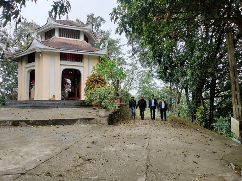 Con đường Thiên lý xưa đi qua dãy núi Tam Điệp. (Ảnh: CTV)