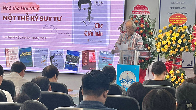 Quang cảnh buổi tọa đàm.