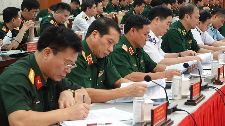 Các đại biểu tham dự hội nghị.