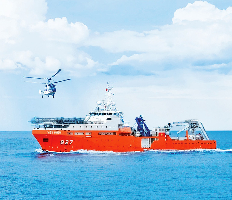 Tàu tìm kiếm cứu nạn tàu ngầm đa năng MSSARS 9316 (Yết Kiêu 927), do Nhà máy Z189, Tổng cục Công nghiệp quốc phòng sản xuất năm 2022. Nguồn: Tuyên huấn Nhà máy Z189.