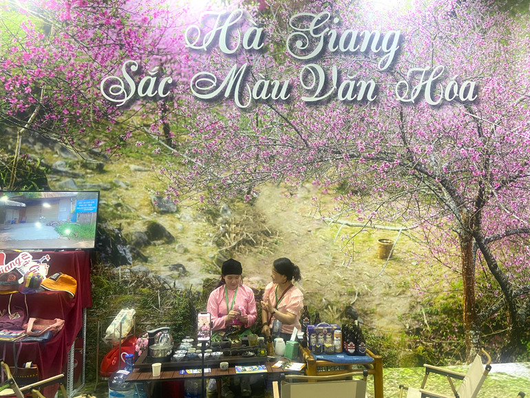 Gian hàng du lịch Hà Giang tại VITM Hà Nội 2025. Gian hàng du lịch Hà Giang tại VITM Hà Nội 2025.