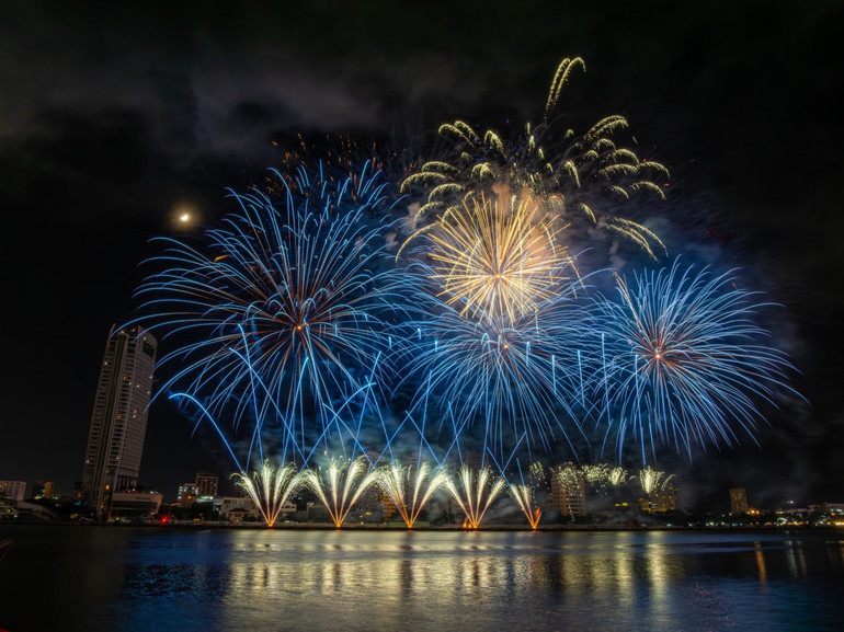 Lễ hội Pháo hoa quốc tế Đà Nẵng (DIFF) hứa hẹn thu hút hàng vạn lượt khách trong và ngoài nước. (Ảnh: diff.vn)