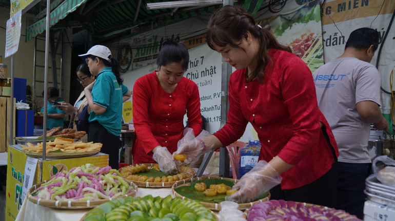 Nhiều sản phẩm đặc trưng đến nhiều vùng miền.
