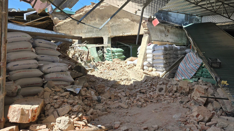 Hiện trường vụ sập nhà xưởng tại xã Ninh Vân, huyện Hoa Lư, tỉnh Ninh Bình.