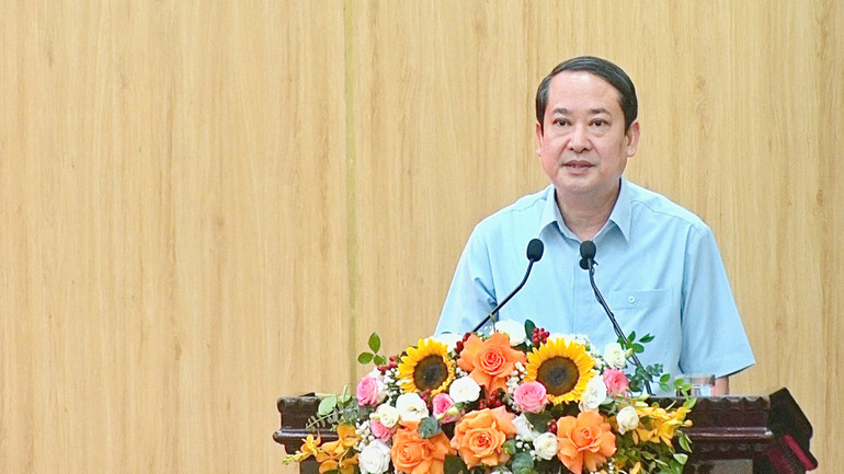 Phó Bí thư Thường trực Tỉnh ủy Ninh Bình Mai Văn Tuất khẳng định, tỉnh Ninh Bình xác định đào tạo nhân lực có tay nghề cao là một nhiệm vụ quan trọng, giải pháp cần tập trung chỉ đạo để góp phần xây dựng Ninh Bình là thành phố trực thuộc Trung ương vào năm 2035 với đặc trưng là Đô thị Di sản thiên niên kỷ, thành phố sáng tạo. Phó Bí thư Thường trực Tỉnh ủy Ninh Bình Mai Văn Tuất khẳng định, tỉnh Ninh Bình xác định đào tạo nhân lực có tay nghề cao là một nhiệm vụ quan trọng, giải pháp cần tập trung chỉ đạo để góp phần xây dựng Ninh Bình là thành phố trực thuộc Trung ương vào năm 2035 với đặc trưng là Đô thị Di sản thiên niên kỷ, thành phố sáng tạo.