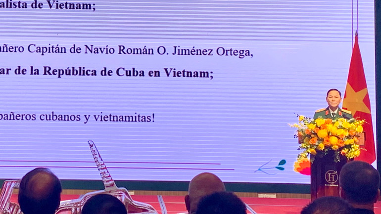 Thiếu tướng Phạm Trường Sơn phát biểu ý kiến tại sự kiện.