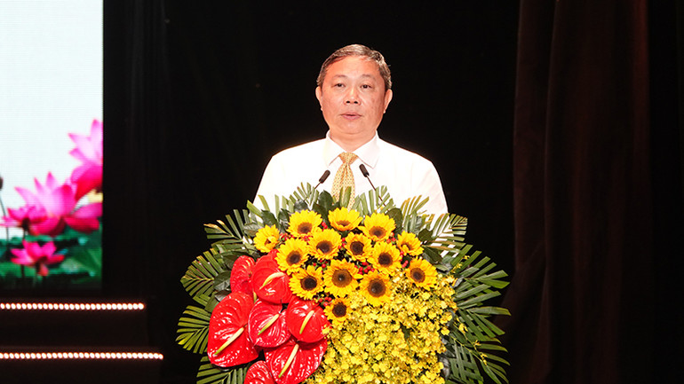 Phó Chủ tịch Ủy ban nhân dân Thành phố Hồ Chí Minh Dương Anh Đức phát biểu tại hội nghị. Phó Chủ tịch Ủy ban nhân dân Thành phố Hồ Chí Minh Dương Anh Đức phát biểu tại hội nghị.