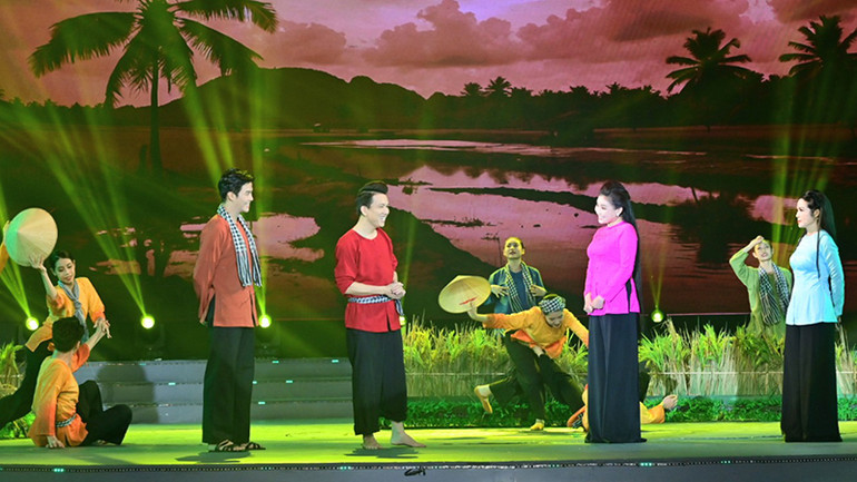 Một tiết mục trong chương trình. (Ảnh: Quốc Thanh)