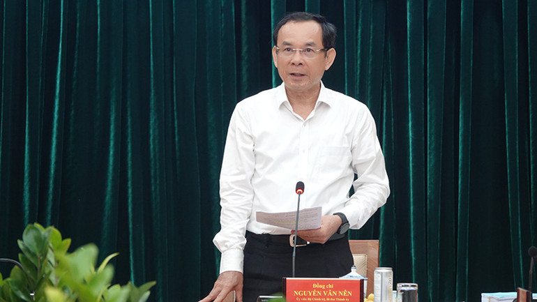 Đồng chí Nguyễn Văn Nên, Ủy viên Bộ Chính trị, Bí thư Thành ủy Thành phố Hồ Chí Minh trao đổi với đoàn công tác. Đồng chí Nguyễn Văn Nên, Ủy viên Bộ Chính trị, Bí thư Thành ủy Thành phố Hồ Chí Minh trao đổi với đoàn công tác.