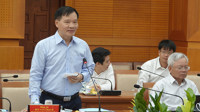 Đại biểu đoàn công tác nêu ý kiến tại buổi làm việc. Đại biểu đoàn công tác nêu ý kiến tại buổi làm việc.