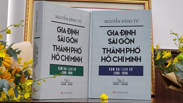 Bìa bộ sách “Gia Định-Sài Gòn-Thành phố Hồ Chí Minh: Dặm dài lịch sử (1698-2020)” của nhà nghiên cứu Nguyễn Đình Tư.