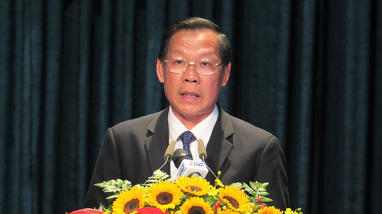 Chủ tịch Ủy ban nhân dân Thành phố Hồ Chí Minh Phan Văn Mãi phát biểu tại buổi lễ. Chủ tịch Ủy ban nhân dân Thành phố Hồ Chí Minh Phan Văn Mãi phát biểu tại buổi lễ.