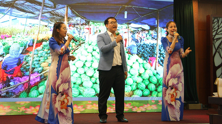 Phần thi sáng tạo nghệ thuật của đơn vị quận 8. Phần thi sáng tạo nghệ thuật của đơn vị quận 8.