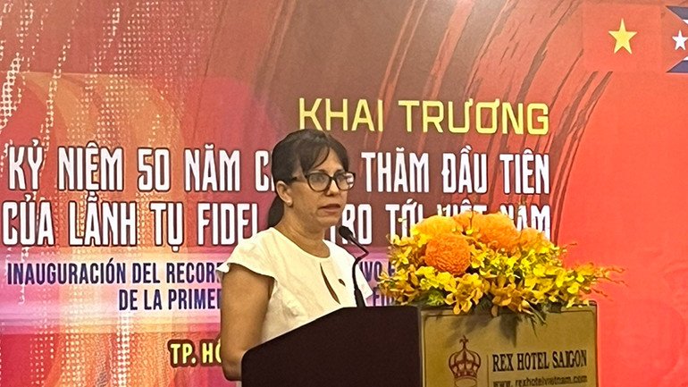 Bà Ariadne Feo Labrada, Tổng lãnh sự Cộng hòa Cuba tại Thành phố Hồ Chí Minh phát biểu tại sự kiện.