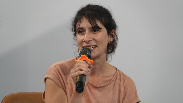 Tác giả Julie Lardon chia sẻ về cảm hứng sáng tác ra bộ sách "Thế giới tương lai". Tác giả Julie Lardon chia sẻ về cảm hứng sáng tác ra bộ sách "Thế giới tương lai".