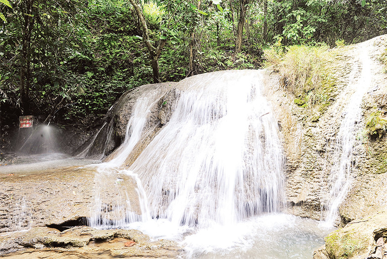 Vẻ đẹp mềm mại của dòng thác.