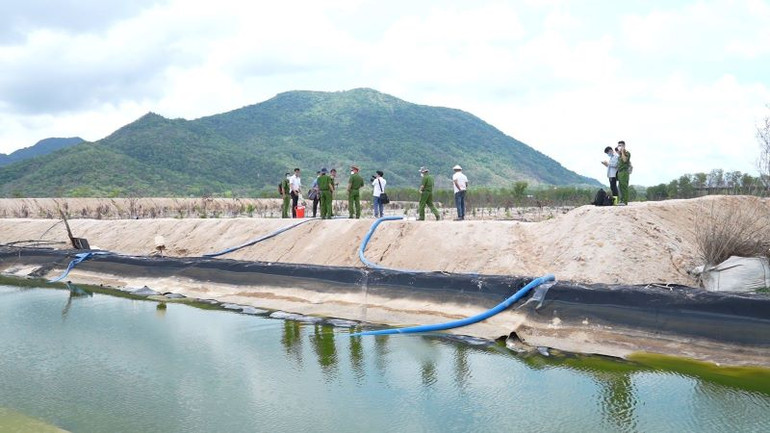 Công ty Trách nhiệm hữu hạn Kbec Vina đã nhiều lần bị Chủ tịch Ủy ban nhân dân tỉnh xử phạt hành chính. Công ty Trách nhiệm hữu hạn Kbec Vina đã nhiều lần bị Chủ tịch Ủy ban nhân dân tỉnh xử phạt hành chính.