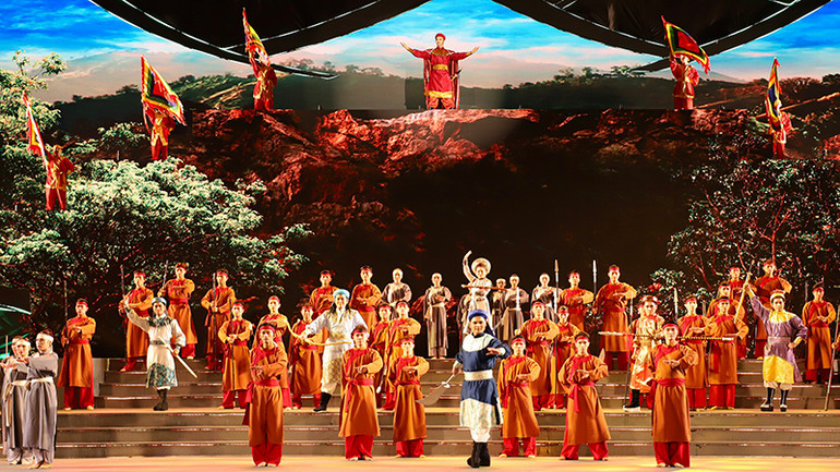 Một cảnh trong chương 1 “Tiếng trống Tây Sơn”.