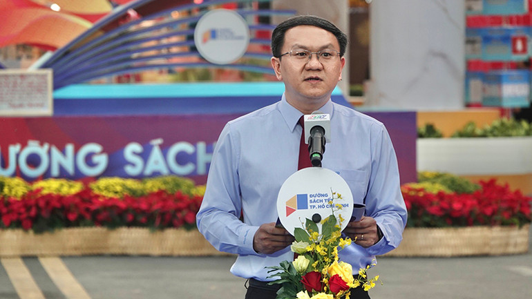 Giám đốc Sở Thông tin và Truyền thông Thành phố Hồ Chí Minh Lâm Đình Thắng phát biểu tại lễ khai mạc.