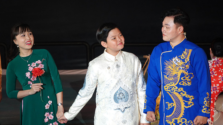 Các tiết mục đặc sắc trong chương trình.