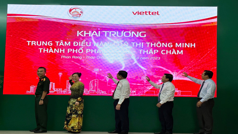 Trung tâm IOC chính thức đi vào hoạt động.