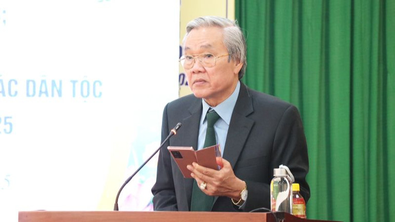 Chủ tịch Ủy ban Mặt trận tổ quốc Việt Nam tỉnh Ninh Thuận Lê Văn Bình phát biểu khai mạc buổi họp mặt. (Ảnh: NGUYỄN TRUNG) Chủ tịch Ủy ban Mặt trận tổ quốc Việt Nam tỉnh Ninh Thuận Lê Văn Bình phát biểu khai mạc buổi họp mặt. (Ảnh: NGUYỄN TRUNG)