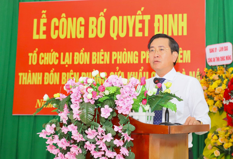 Đồng chí Phạm Văn Hậu, Phó Bí thư Thường trực Tỉnh ủy Ninh Thuận phát biểu tại buổi lễ. (Ảnh: NGUYỄN TRUNG)