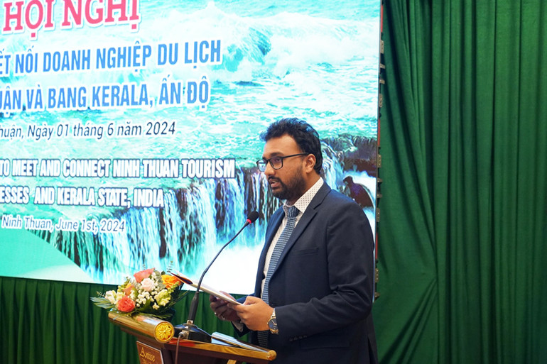 Ông Tu Shar Garg, Phó Tổng lãnh sự Ấn Độ tại Thành phố Hồ Chí Minh nhận định sự hợp tác giữa các doanh nghiệp du lịch của hai địa phương sẽ đem lại hiệu quả cao và gắn chặt hơn nữa sự thân thiết của hai quốc gia. Ông Tu Shar Garg, Phó Tổng lãnh sự Ấn Độ tại Thành phố Hồ Chí Minh nhận định sự hợp tác giữa các doanh nghiệp du lịch của hai địa phương sẽ đem lại hiệu quả cao và gắn chặt hơn nữa sự thân thiết của hai quốc gia.