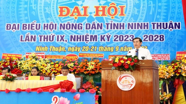 Đồng chí Phạm Văn Hậu, Phó Bí thư Thường trực Tỉnh ủy, Chủ tịch Hội đồng nhân dân tỉnh Ninh Thuận phát biểu chỉ đạo tại Đại hội.