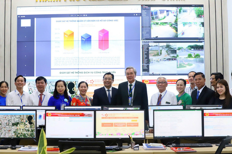 Trung tâm điều hành đô thị thông minh (IOC) góp phần tích cực trong tích hợp và xử lý thông tin hàng ngày, đáp ứng nhu cầu phát triển của thành phố trong tình hình mới (Ảnh:NGUYỄN TRUNG)