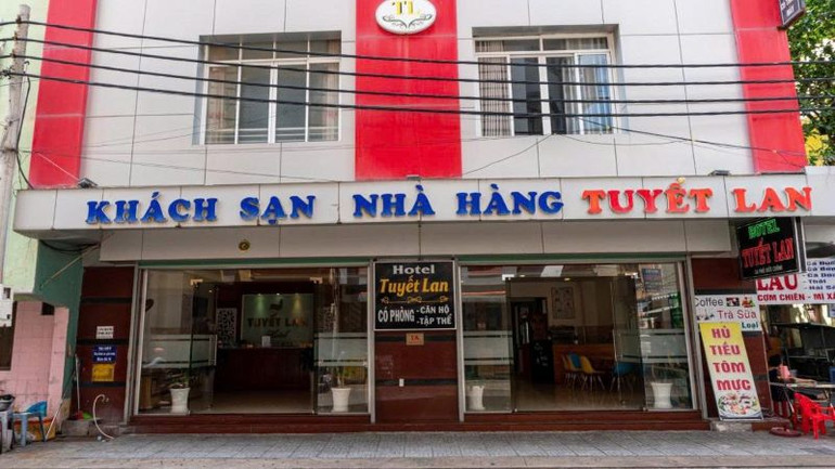 Khách sạn nhà hàng Tuyết Lan (địa chỉ số 1A, đường Phó Đức Chính, phường Thắng Tam, thành phố Vũng Tàu).